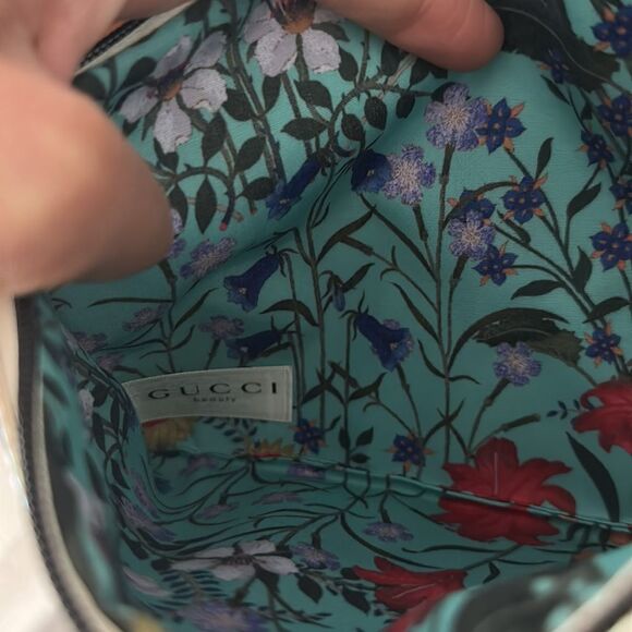 💫Flash sale💫Gucci beauty bag - Picture 7 of 7